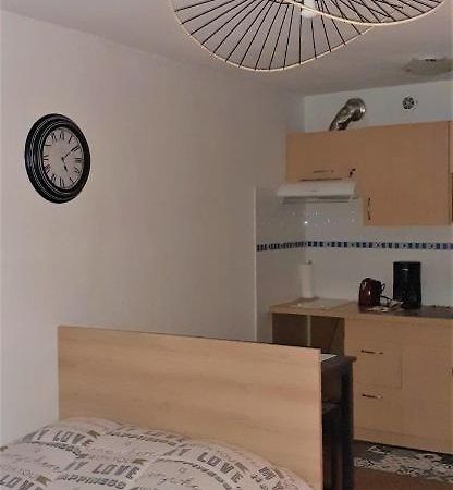 Agreable Logement Proche De La Gare Et Du Polygone Beziers Exterior photo