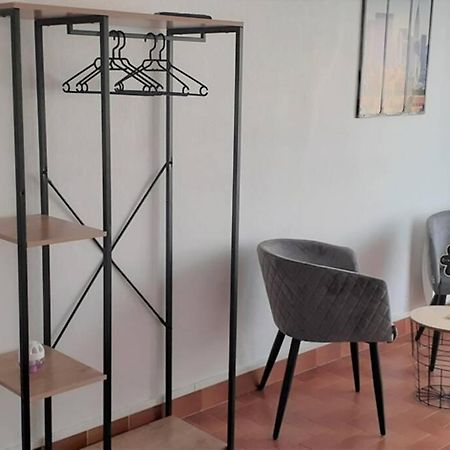 Agreable Logement Proche De La Gare Et Du Polygone Beziers Exterior photo