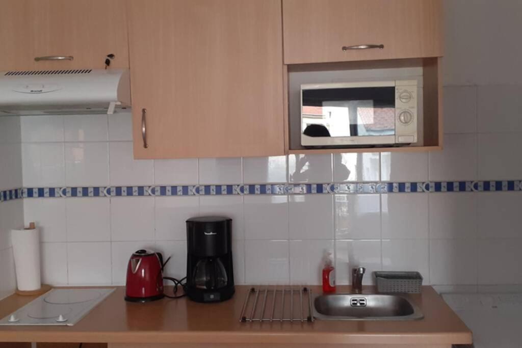 Agreable Logement Proche De La Gare Et Du Polygone Beziers Exterior photo